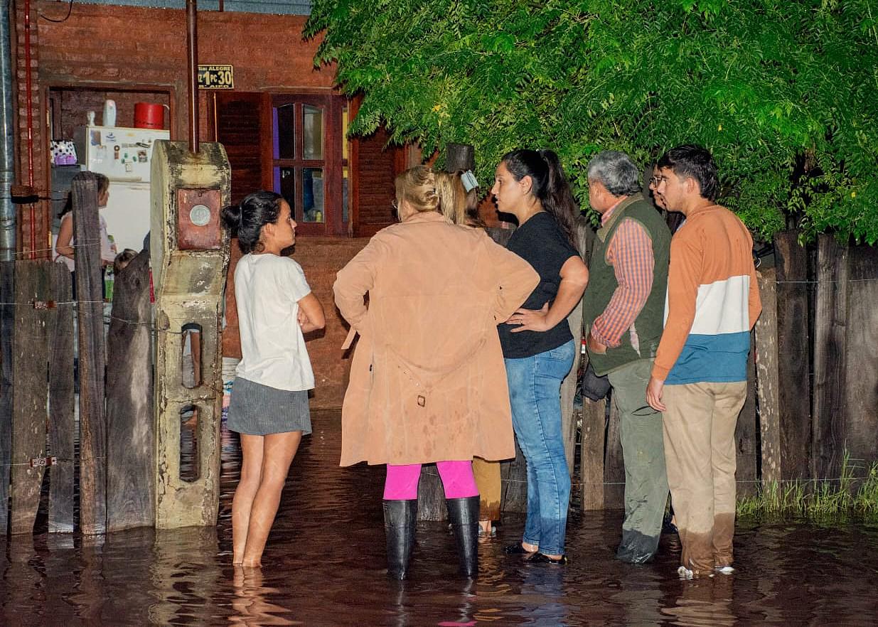 Pampa del Infierno: inmediata asistencia del Gobierno Provincial a familias afectadas por las lluvias