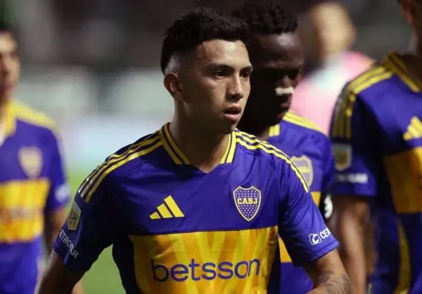 Qué pasa con Alan Velasco en Boca: no suma minutos y su vuelta es incierta