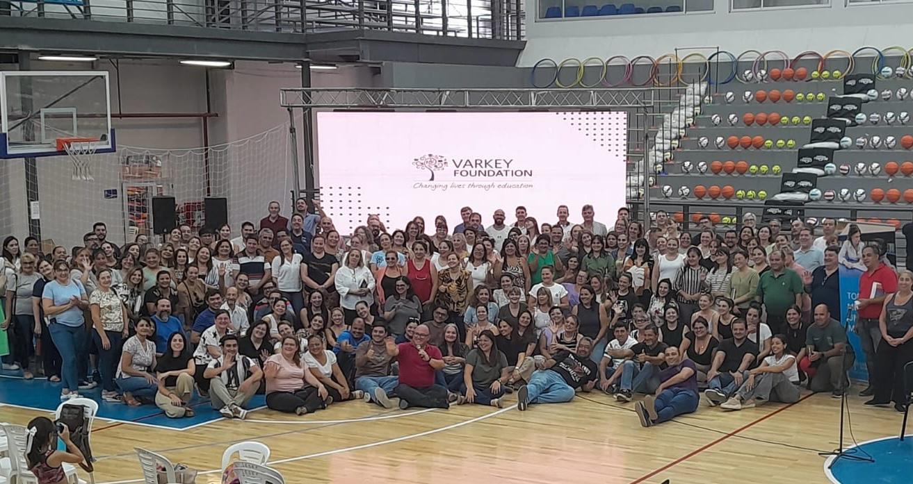 Red Aprende: cuatro jornadas intensas de formación docente para fortalecer el liderazgo e innovación educativa