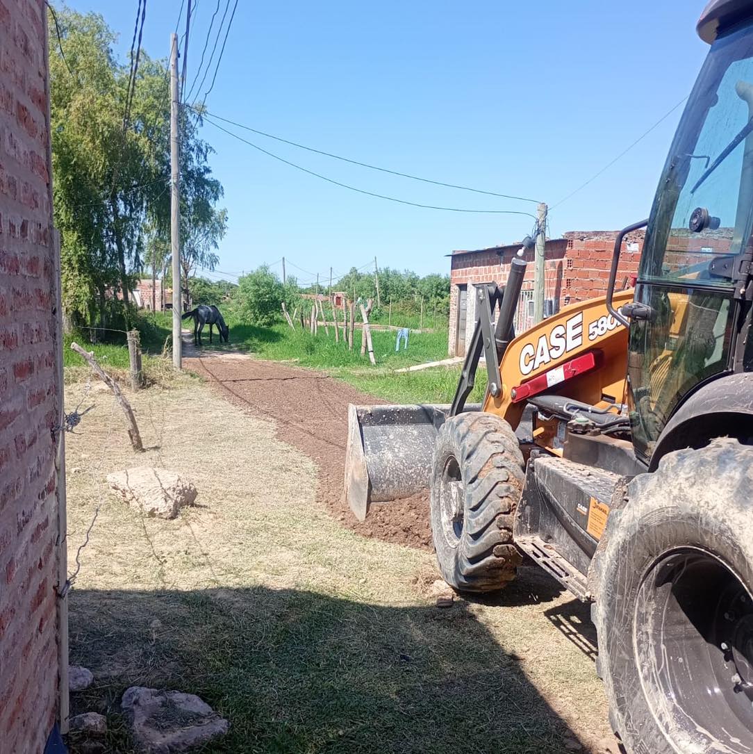 Barranqueras: continúan los trabajos de mejoramiento vial en el barrio María Cristina