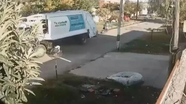 Barrendera atropellada en La Plata: el conductor quedó detenido