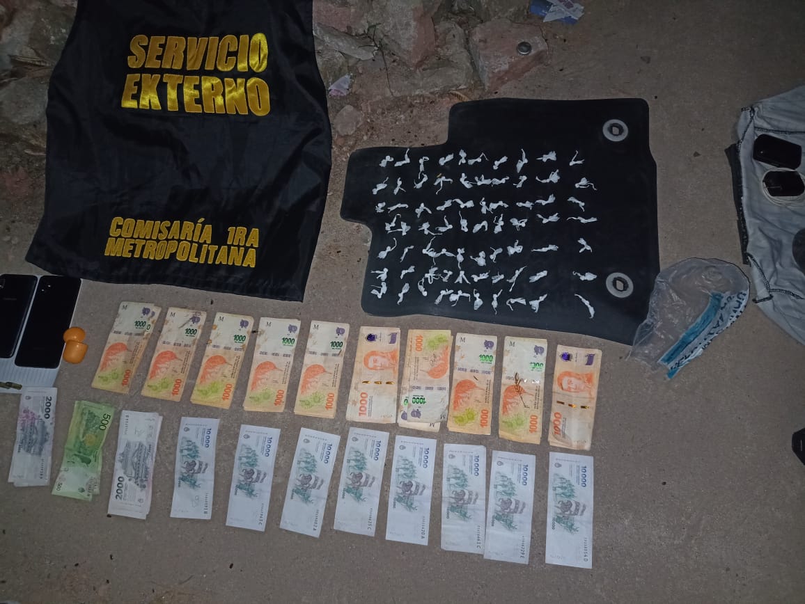 Resistencia: detuvieron a un joven con cocaína, celulares y casi $200 mil pesos