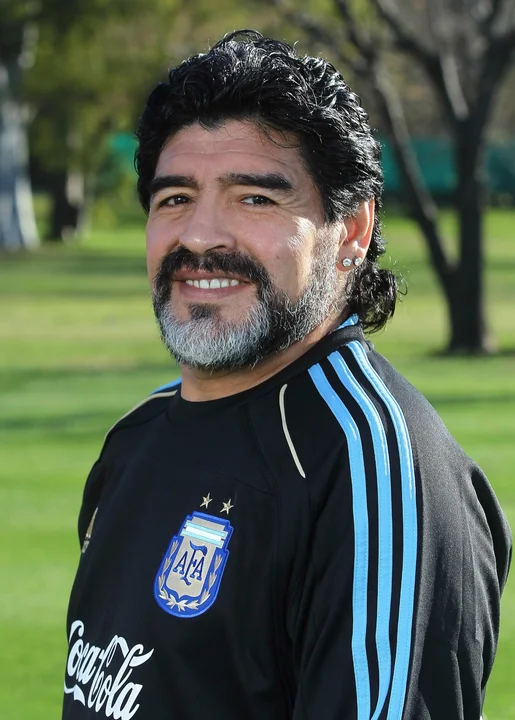 Caso Maradona: médicos declararon que «no era necesario operarlo del hematoma subdural» y complicaron a Luque