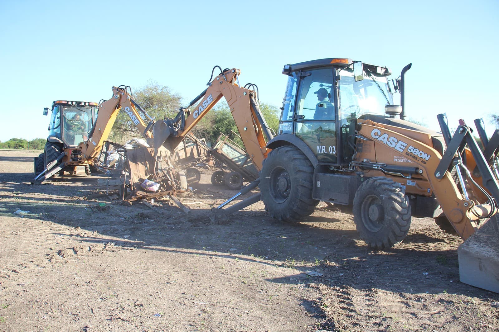 Tracción a sangre: la Municipalidad destruyó carros secuestrados
