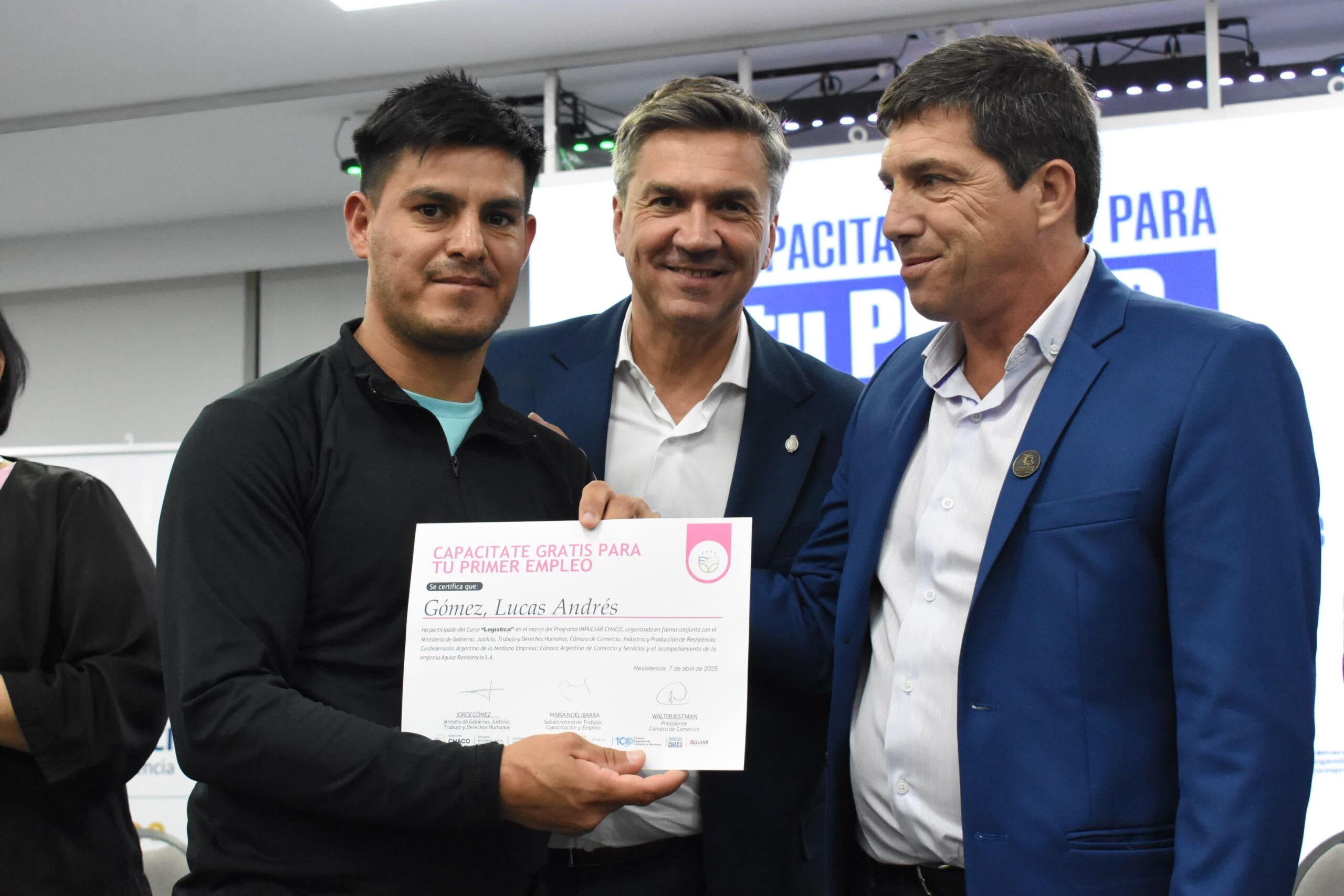 Impulsar Chaco”: el Gobierno Provincial entregó certificados  a participantes de las capacitaciones “Tu Primer Empleo”