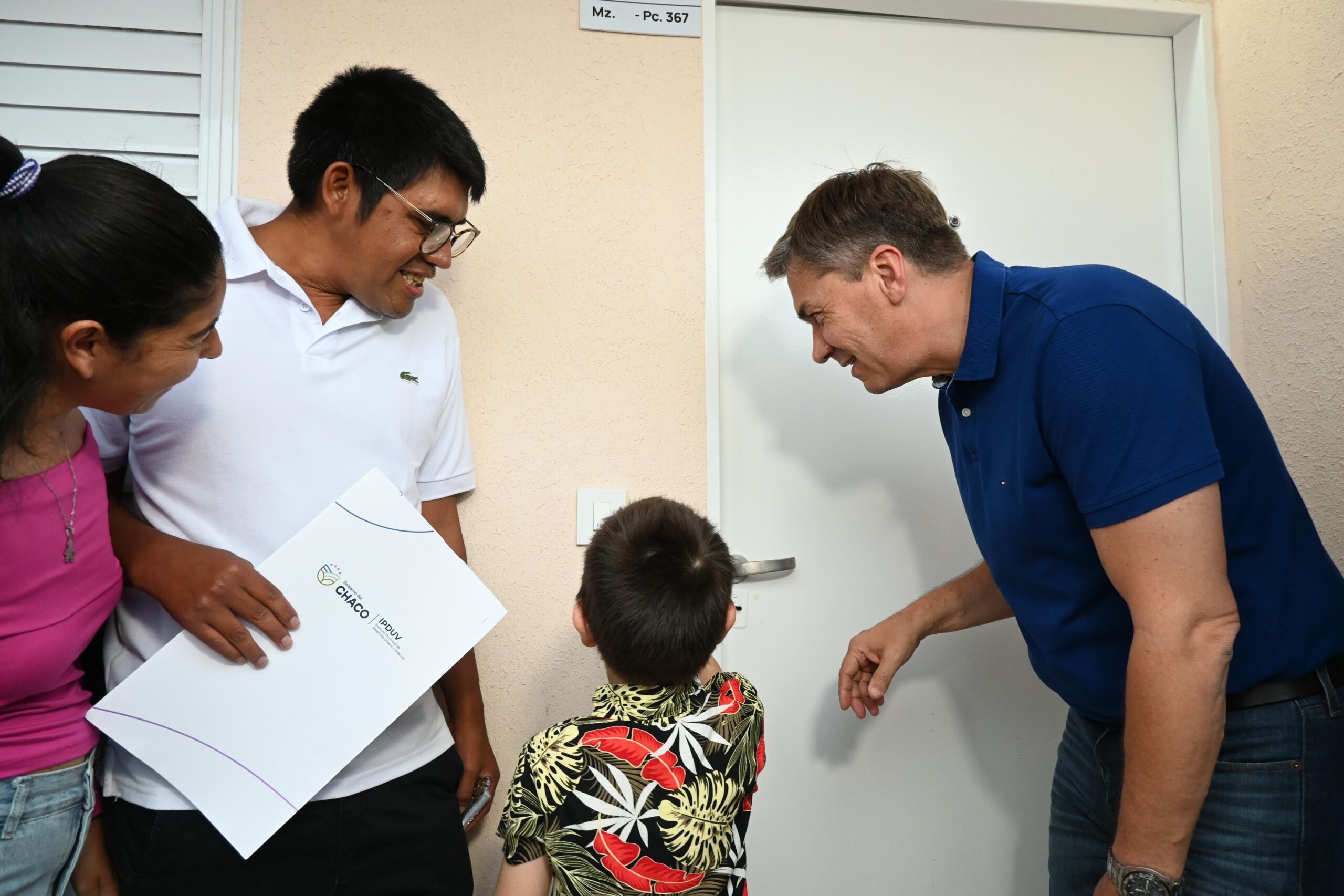 Pampa del Infierno: el Gobernador Zdero entregó títulos de propiedad y adjudicaciones de tierras fiscales