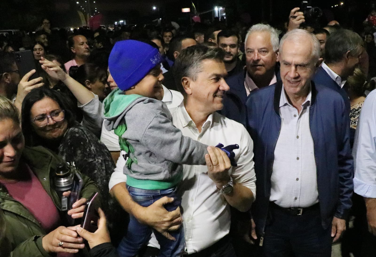 Este es el camino, no nos desviemos de él”, aseguró Nikisch en una nueva inauguración de pavimento en Resistencia