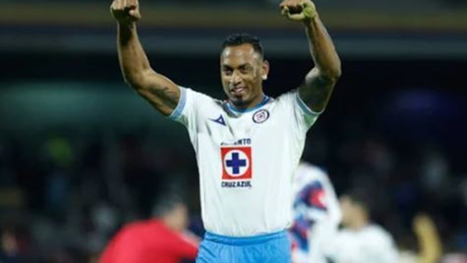 El exjugador de Newell’s Willer Ditta sufrió un accidente automovilístico en México