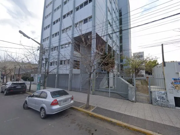 Trelew: un profesor de Braille abusó de dos alumnas no videntes