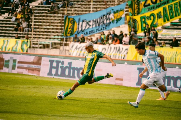Racing ganó 2-0 ante Aldosivi en Mar del Plata y se ilusiona con avanzar en el Torneo Apertura