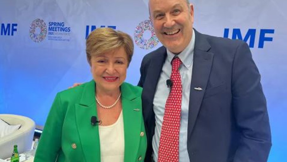 El curioso regalo de Sturzenegger a la jefa del FMI: el cargo que ocupará en el organismo