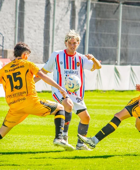 Grave denuncia a Maratea: acusan que su web para tener “socios” expone datos de tarjetas de crédito