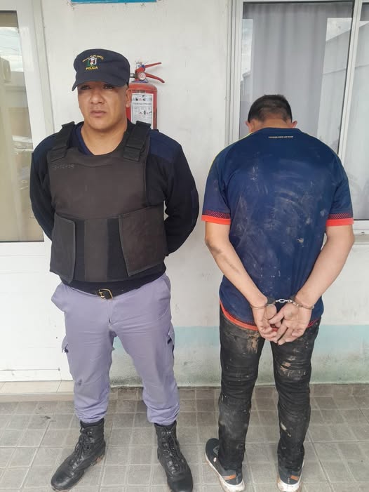 Barranqueras: Intentó apuñalar a su madre y a su cuñado, terminó detenido