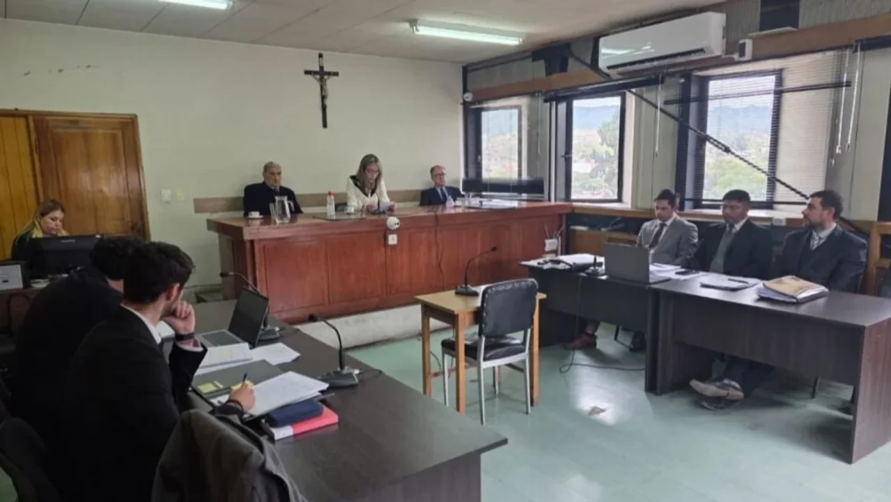 Condenan a ocho años de prisión a un hombre por abusar de la hija de su expareja en Jujuy