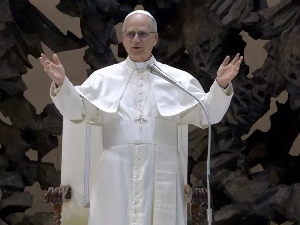 El papa León XIV llamó a la paz en el mundo: «¡Reunámonos, conversemos, negociemos!»