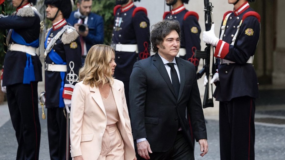 Milei y Meloni se reunieron en Roma y supervisaron un acuerdo entre YPF y la italiana ENI