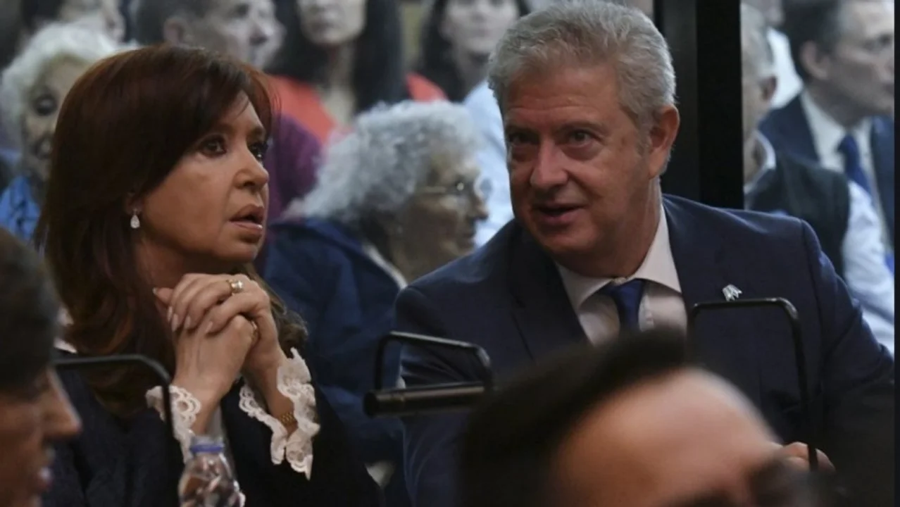 La defensa de Cristina Kirchner solicitó formalmente la prisión domiciliaria