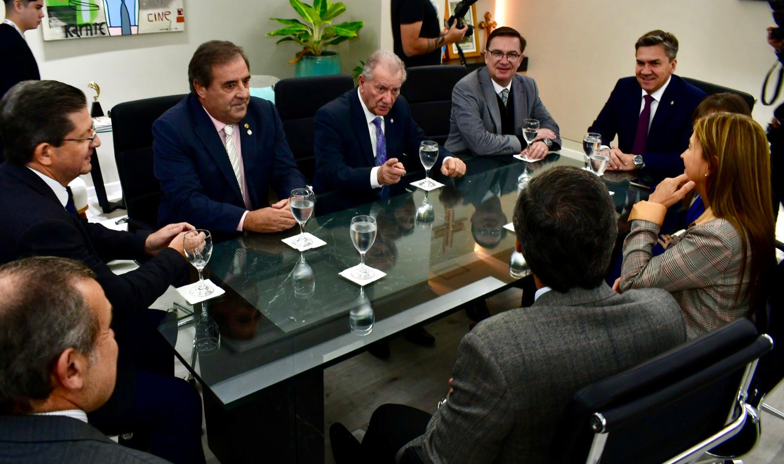 Zdero recibió a representantes del Norte Grande en Resistencia y encabezará conferencia de prensa