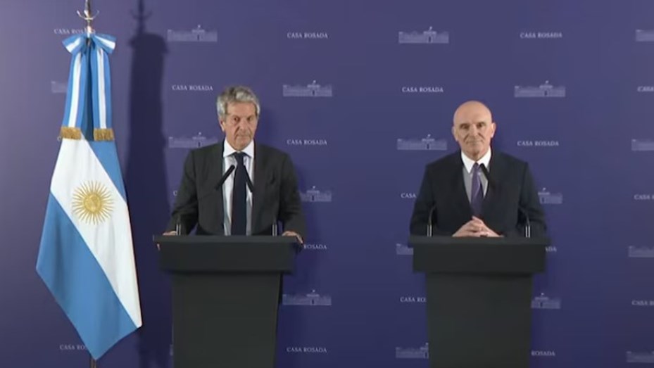 El Gobierno presentó el proyecto de ley para impulsar el uso de los dólares del colchón