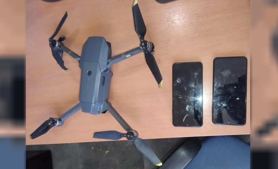 Intentaron ingresar celulares a una cárcel con un drone pero se estrelló