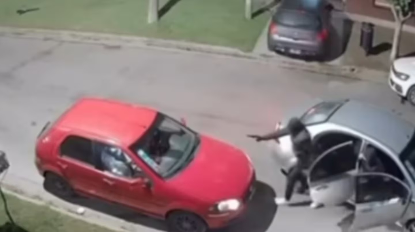 “Dame el bolso o te vuelo la cabeza”: una pareja fue víctima de un violento robo en Mar del Plata