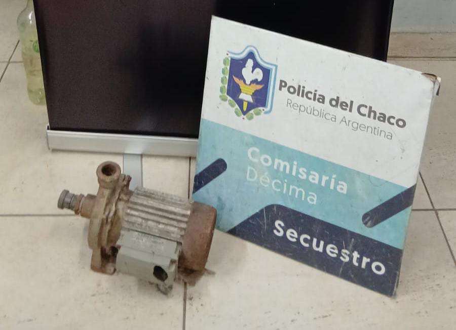 Resistencia: lo sorprendieron robando una bomba de agua desde los techos