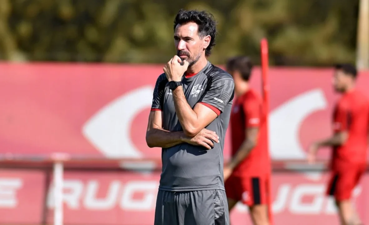 Eduardo Domínguez dejaría de ser el entrenador de Estudiantes de La Plata