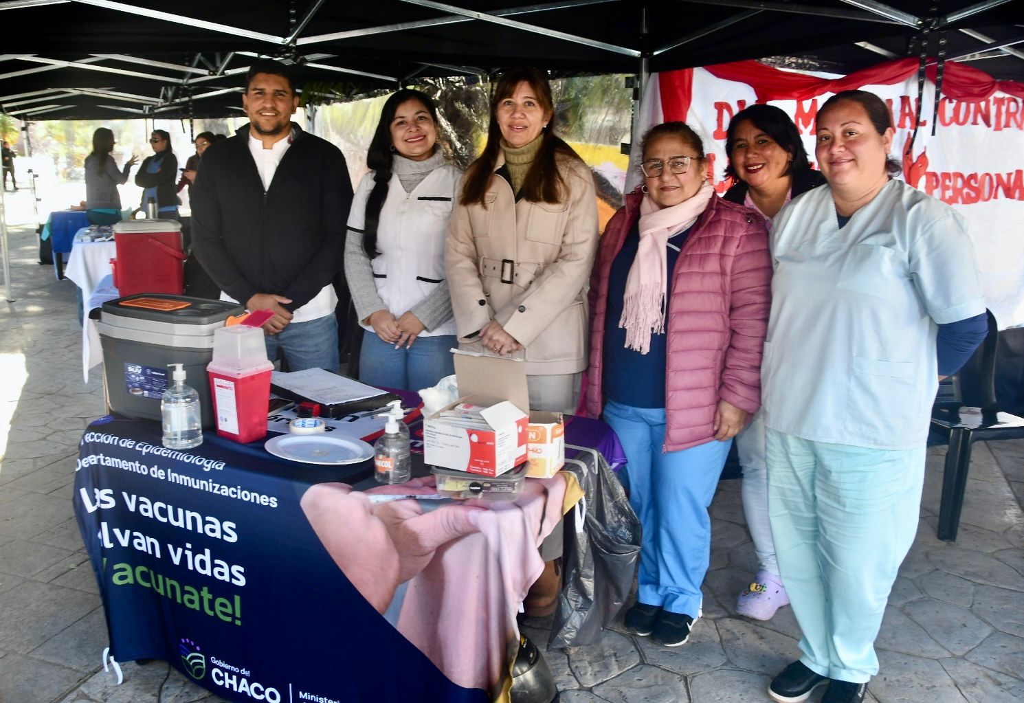 Salud concretó un nuevo operativo de vacunación en la plaza 25 de Mayo de Resistencia