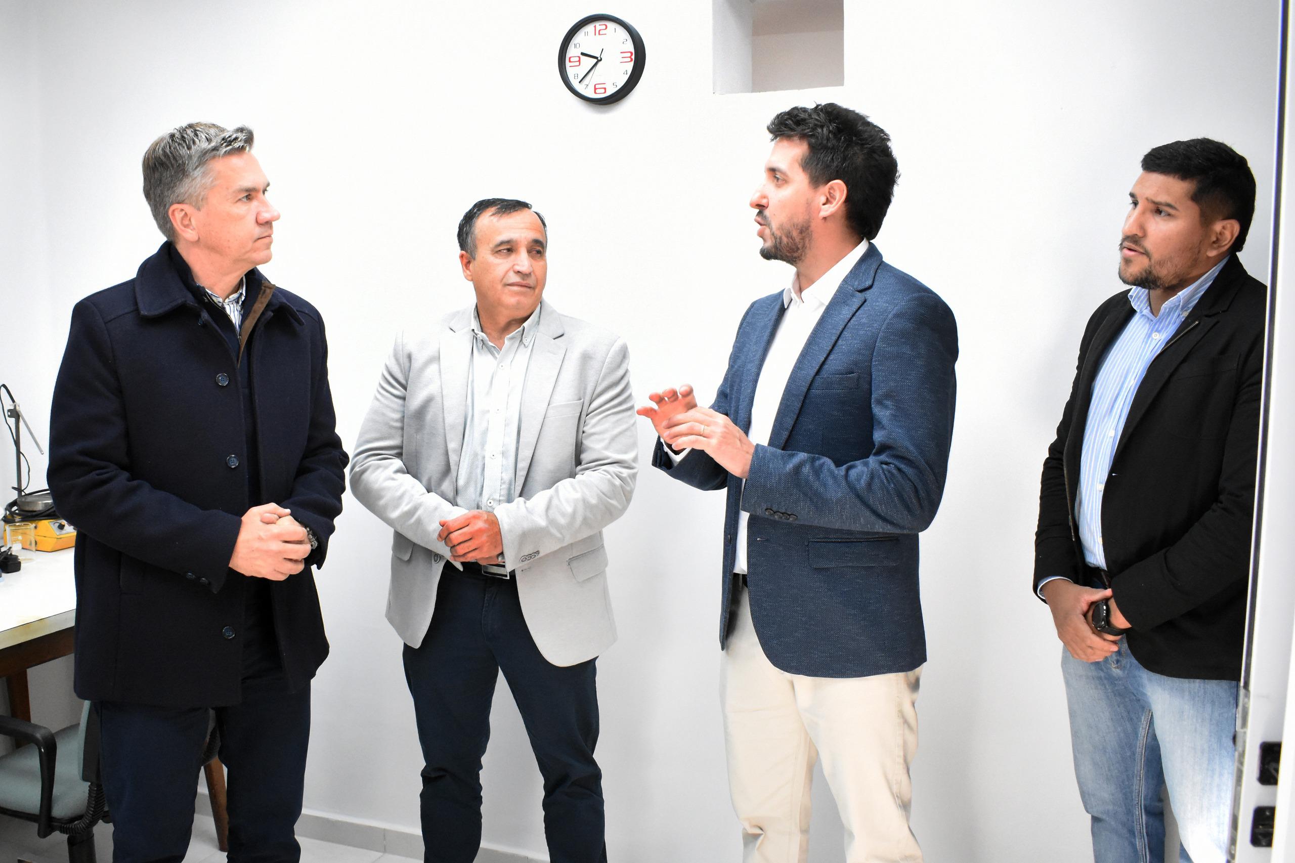 El Gobernador Zdero habilitó las refacciones integrales de Bromatología y de Estadística Sanitaria