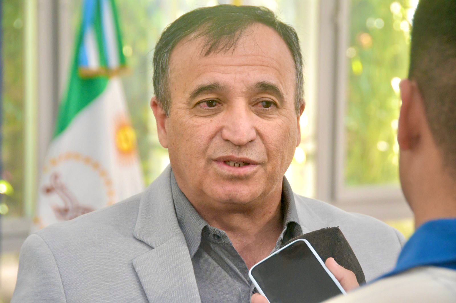 Residentes: “deben cumplir un cuarto año obligatorio de servicio, en el lugar que determine el estado”