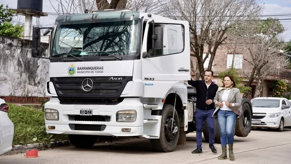 Un nuevo camión se incorpora a la flota municipal para ampliar los servicios en Barranqueras