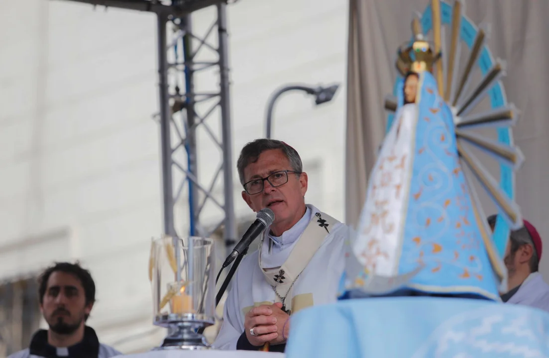 García Cuerva en el Día de San Cayetano: “Nadie se salva solo”