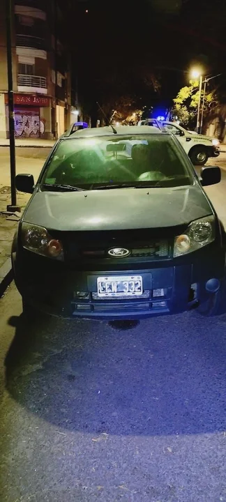 Hallaron muerto a un ex policía federal dentro de una camioneta en La Plata