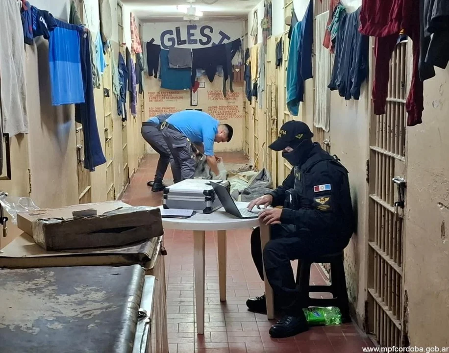 Desbarataron una banda que introducía droga a una cárcel en Córdoba: tres detenidos