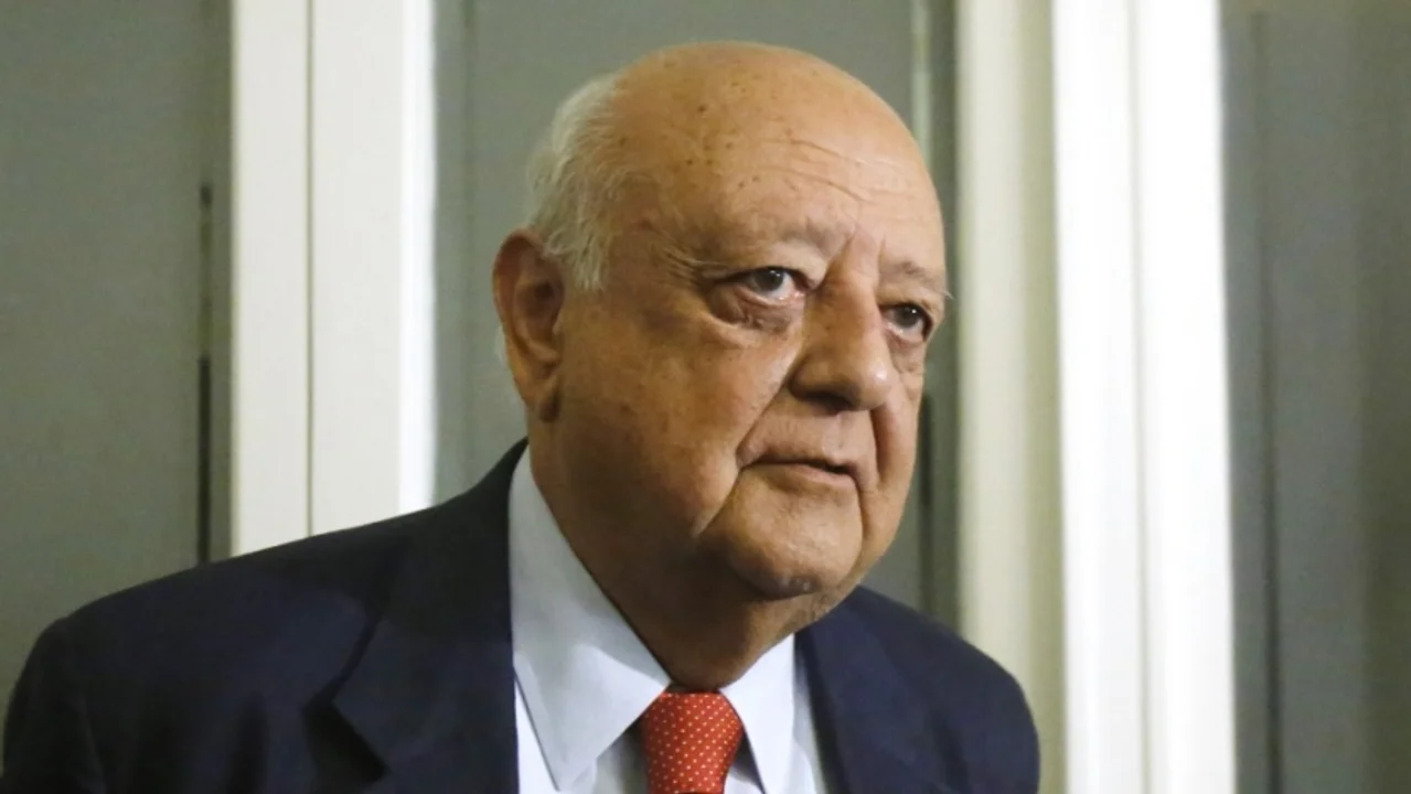 El embajador de Chile en la Argentina confirmó que mejora la salud de las dos personas operadas