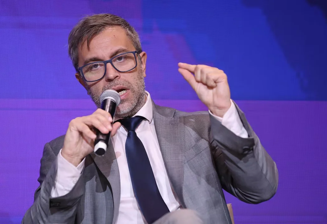 Furiase: «El dólar flota, pero la macro sólida impide el traslado a precios»