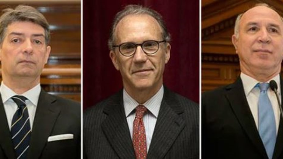 La Corte exhortó al Congreso a designar al defensor del pueblo y a legislar sobre procesos colectivos