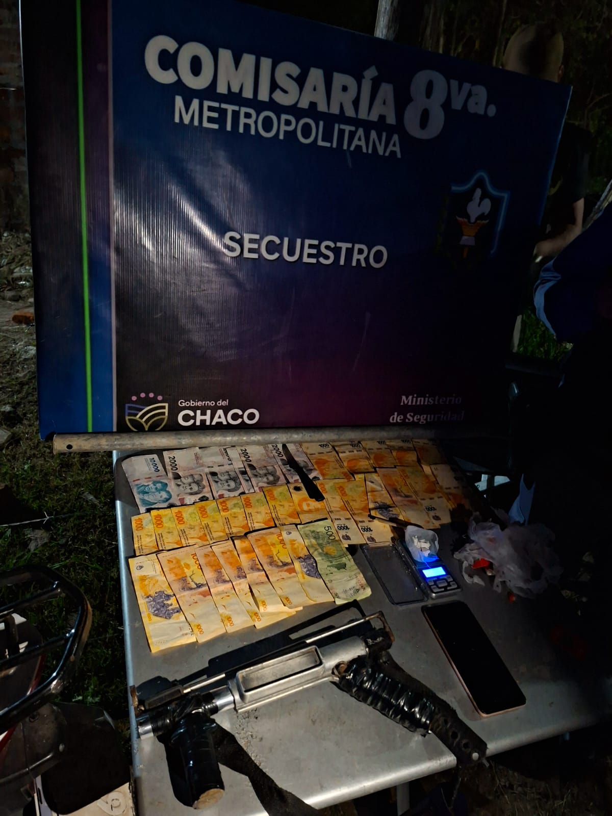 Operativo antidrogas en Resistencia: secuestro de cocaína y un arma en un punto de venta en barrio Del Valle