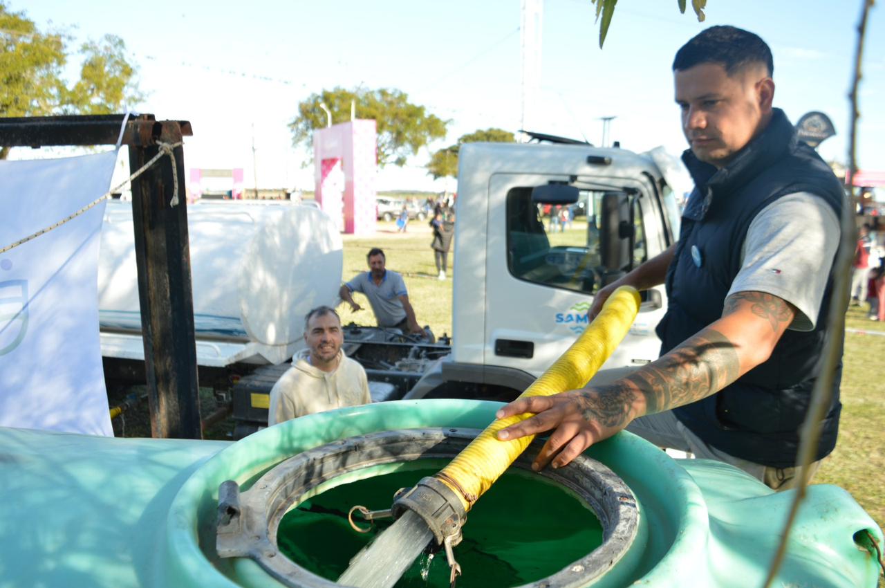 SAMEEP acompañó el Torneo de Pesca del Dorado con asistencia y trabajos de mantenimiento en la Isla del Cerrito