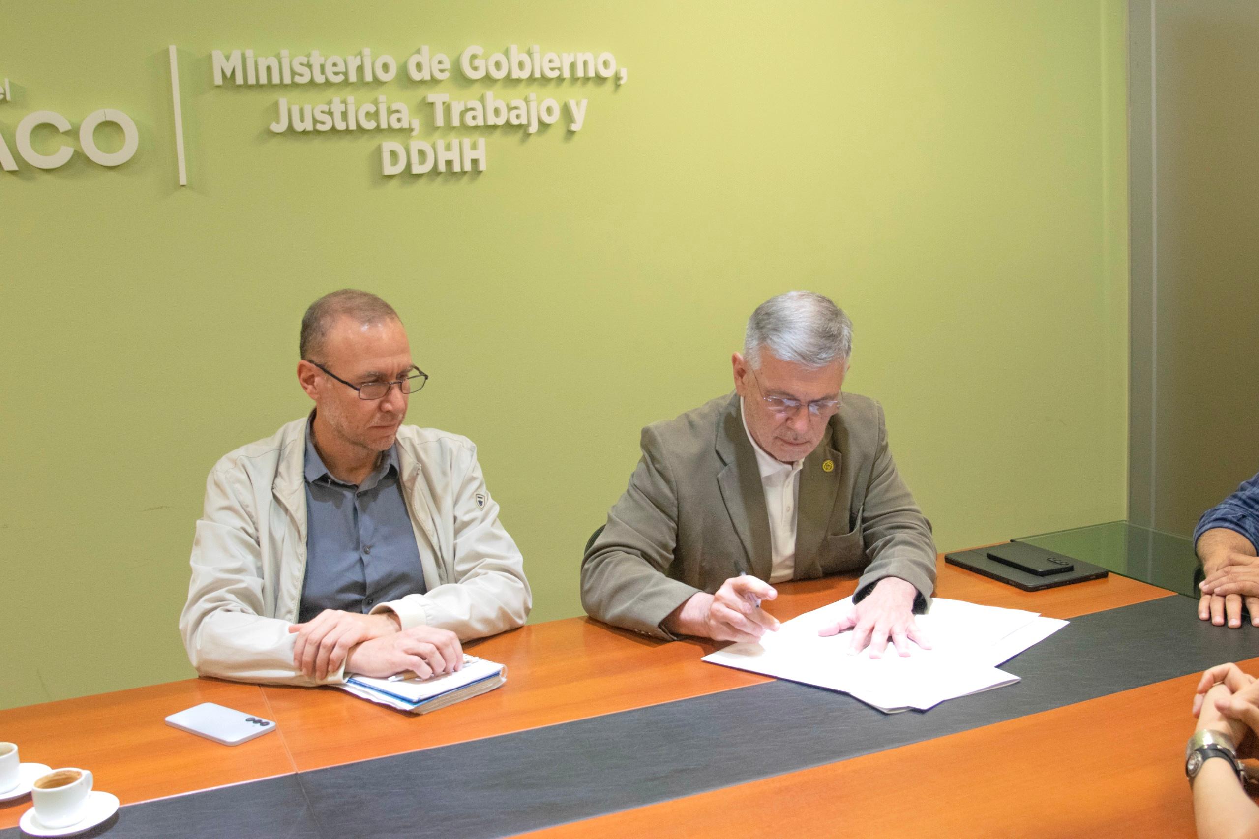Chaco avanza en transparencia: Gobierno y APA firmaron un acuerdo para la modernización de datos catastrales
