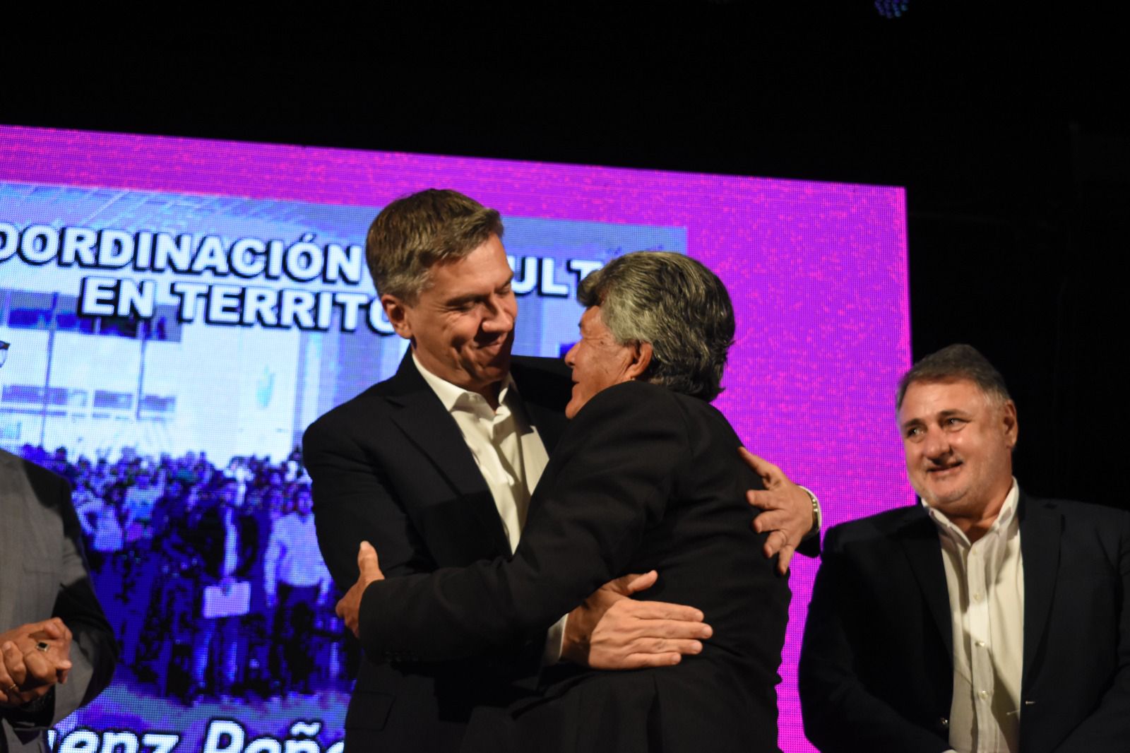 El Gobernador Zdero anunció eximición a las iglesias provinciales que adeudan balances, en el marco del Día de los Pastores