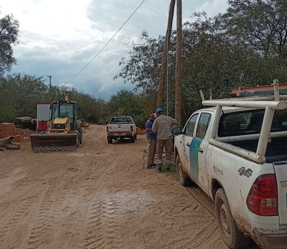 Histórica conexión a la red eléctrica en el Paraje La Armonía y el Parque Nacional El Impenetrable