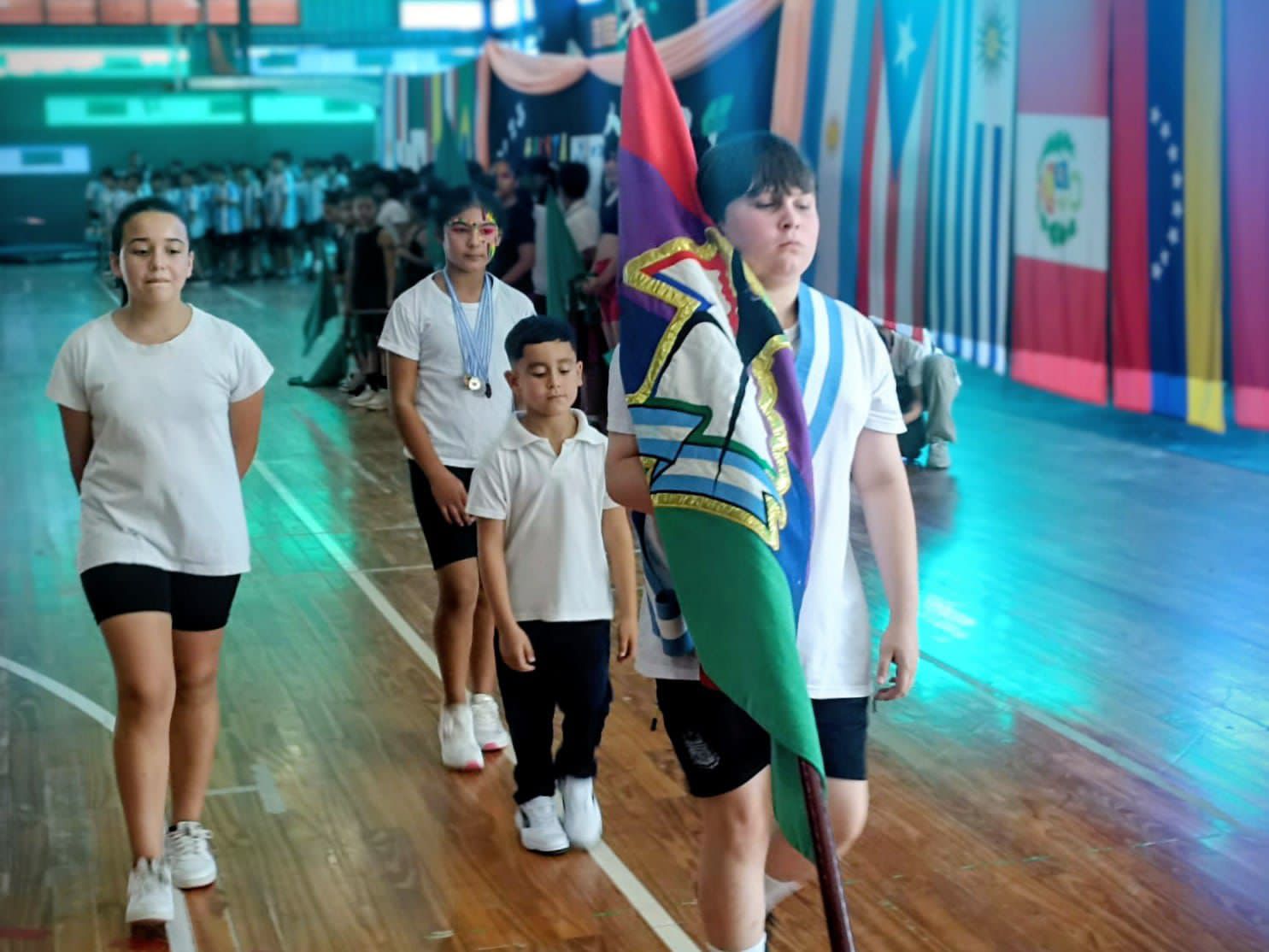 La EEP N° 3 celebró su exhibición anual de educación física en el Jaime Zapata