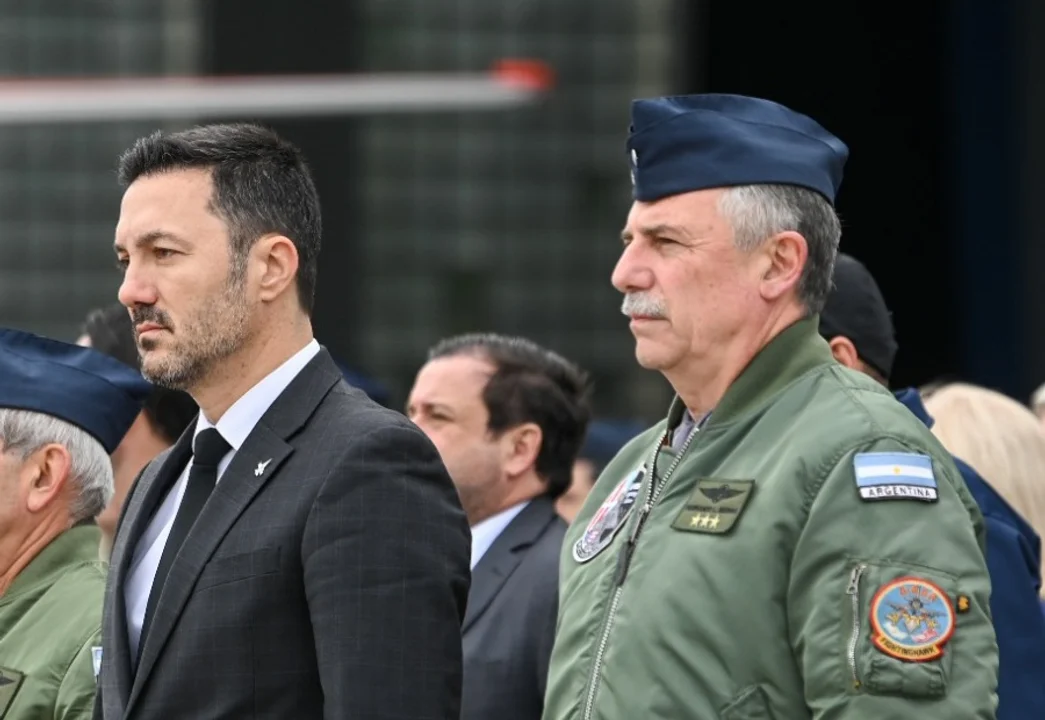 El Gobierno dio ascensos retroactivos a 21 militares «marginados» por la gestión de Alberto Fernández