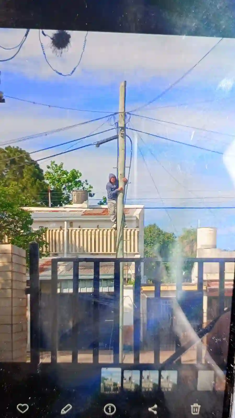 Barranqueras: un hombre fue detenido tras intentar robar cables en plena tarde