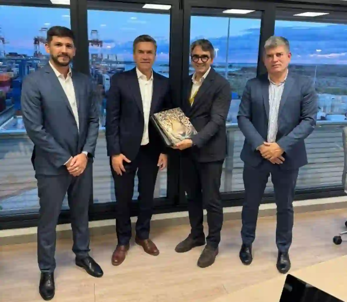 Barcelona: Chaco afianza vínculos para transformar los puertos y ampliar las exportaciones