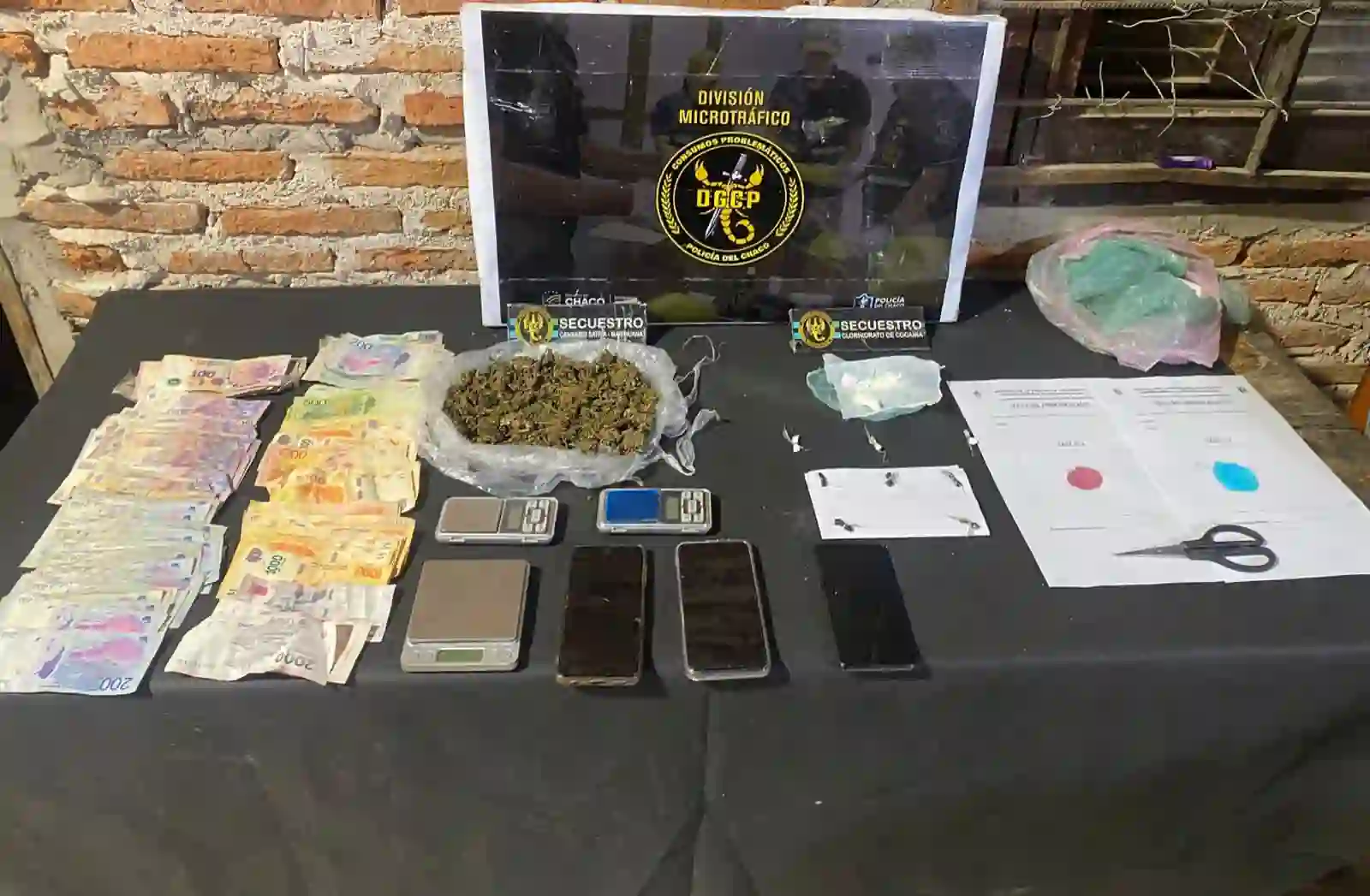 Allanamiento en barrio Carpincho Macho: secuestran cocaína, marihuana y balanzas de precisión