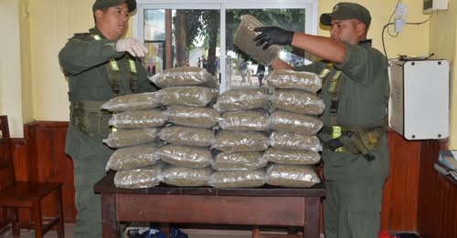 Formosa: detienen a dos sujetos en un colectivo de larga distancia con 28 kilos de marihuana