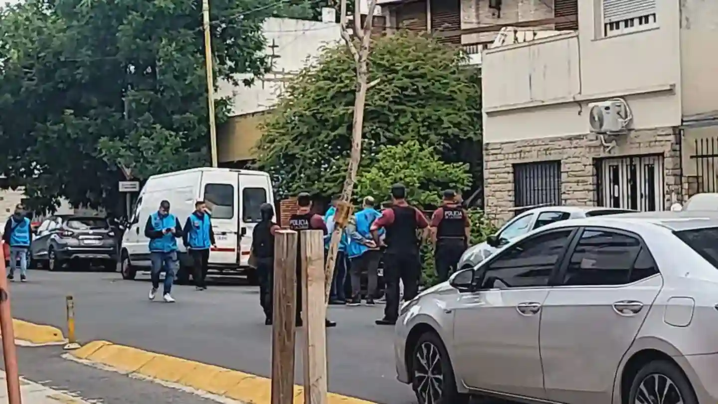 Macabro hallazgo de dos mujeres en avanzado estado de descomposición: habrían sido asesinadas a puñaladas