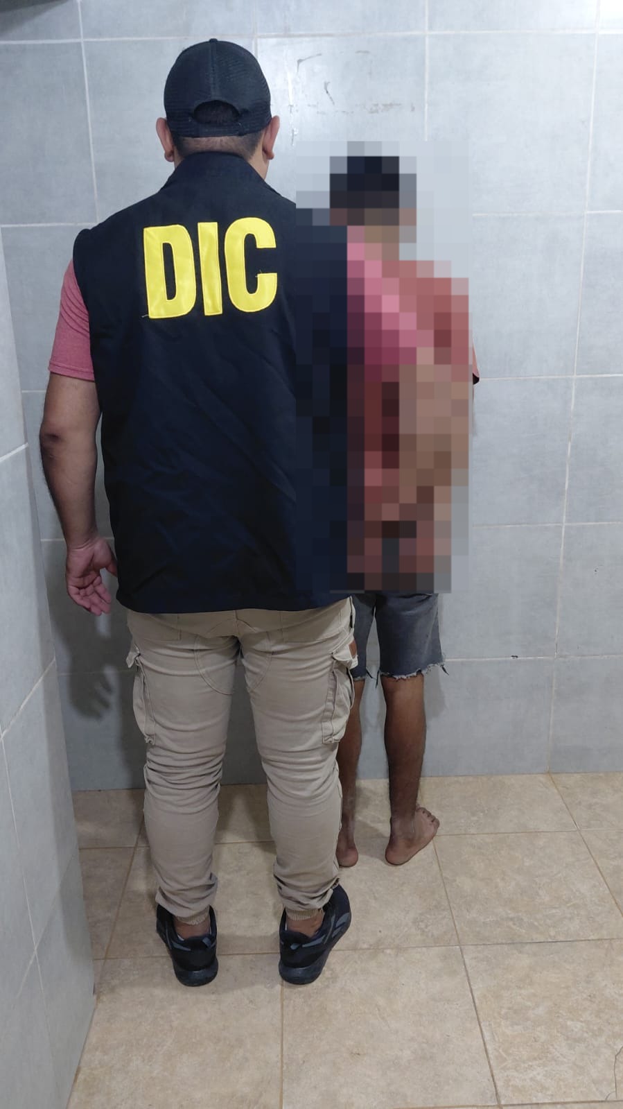 Robaron un comercio y quedó grabado: la policía detuvo al sospechoso en Villa Don Andrés